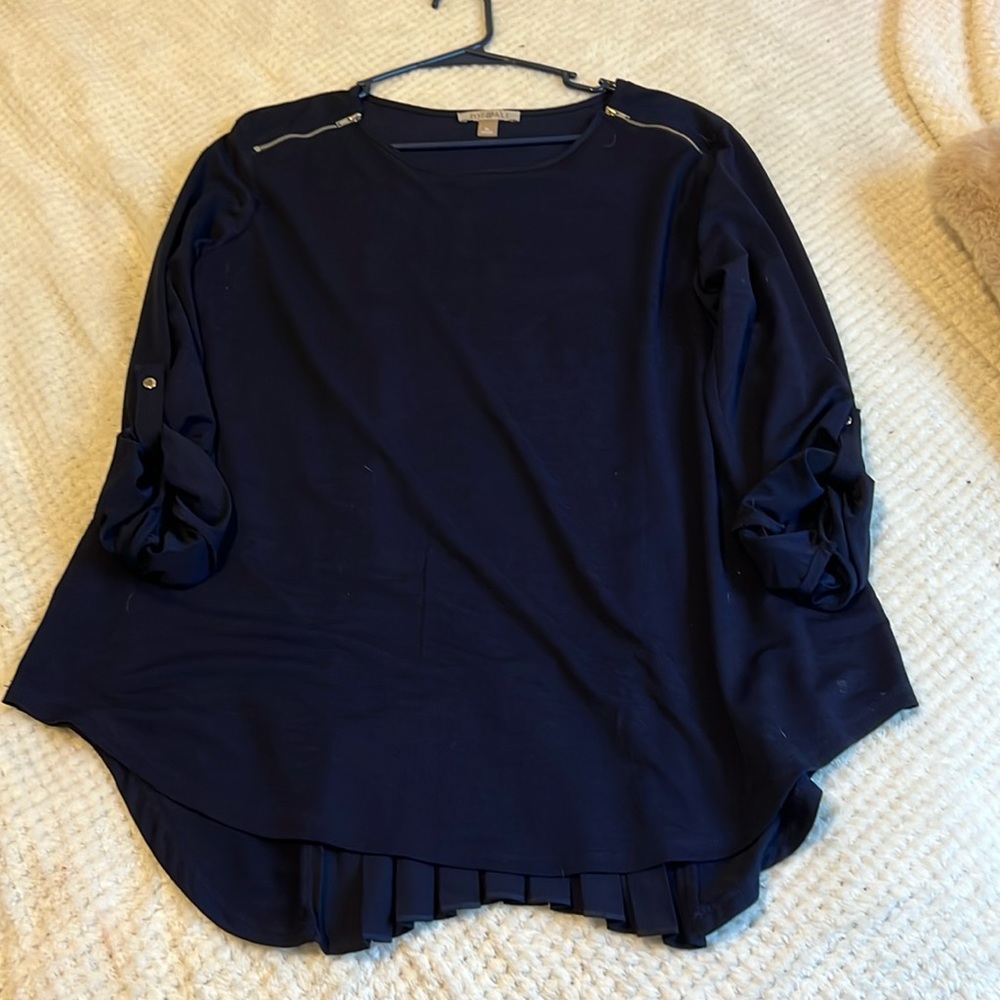 Women’s dress shirt